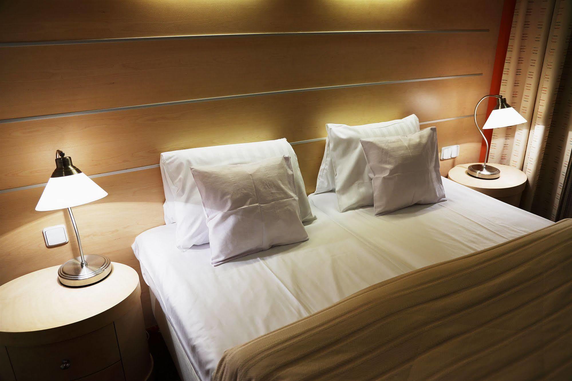Hotel Domus Expo 파라비아고 외부 사진